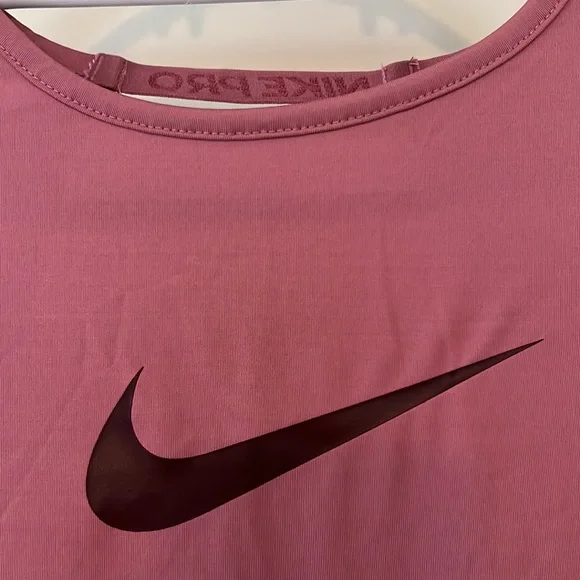 NWT Nike Tank women’s size medium - Picture 2 of 5